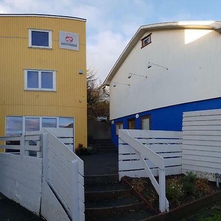 62N Guesthouse - City Center Tórshavn Buitenkant foto